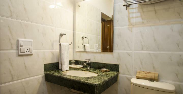 Mint Hotel Чандигарх Экстерьер фото